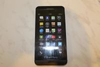 Лот: 9961146. Фото: 2. BlackBerry Z10. Смартфоны, связь, навигация