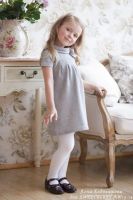 Лот: 6292393. Фото: 2. Нарядное платье с коротким рукавом... Одежда и аксессуары