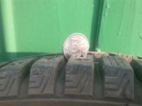 Лот: 8183303. Фото: 2. Две зимние шины 205/55/16 Dunlop... Шины, Диски