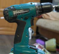 Лот: 8006480. Фото: 3. Шуруповерт makita 6281d комплект14... Строительство и ремонт