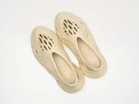 Лот: 19990792. Фото: 3. Кроссовки Adidas Yeezy Foam Runner... Одежда, обувь, галантерея