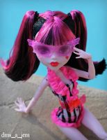 Лот: 5061596. Фото: 6. Draculaura Doll (Дракулура) Дракулаура...