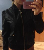 Лот: 5281676. Фото: 2. Ветровка Gucci. Женская одежда