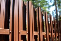 Лот: 13380743. Фото: 2. Евроштакетник с покрытием RAL... Срубы и конструкции