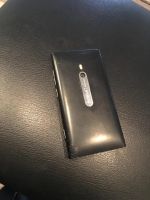 Лот: 11210158. Фото: 2. Nokia lumia 800 рабочая, треснут... Смартфоны, связь, навигация