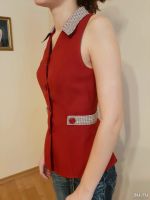 Лот: 15917201. Фото: 2. Жилет красный 44 размера приталенный. Женская одежда