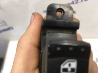 Лот: 21711524. Фото: 3. кнопка стеклоподъемника SsangYong... Авто, мото, водный транспорт