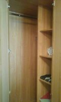 Лот: 5175490. Фото: 2. Шкаф угловой с зеркалом. Срочно... Хранение вещей