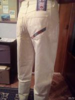 Лот: 9785551. Фото: 2. Белые джинсовые брюки, новые. Мужская одежда