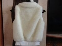 Лот: 9273526. Фото: 2. Меховая жилетка. Женская одежда