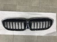 Лот: 17008064. Фото: 2. Решетка радиатора хром BMW G20... Автозапчасти