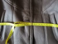 Лот: 20186438. Фото: 2. Дубленка. Женская одежда