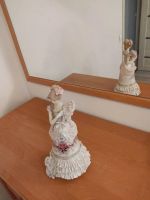 Лот: 19305266. Фото: 2. Статуэтка девушки. Сувениры