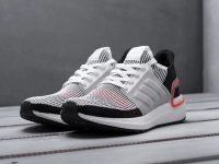 Лот: 17094628. Фото: 2. Кроссовки Adidas Ultra Boost 2019... Женская обувь