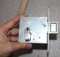 Лот: 20765603. Фото: 4. Замок врезной с комплектом ключей... Красноярск