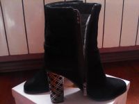 Лот: 10238413. Фото: 2. Ботинки. Женская обувь