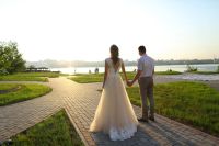 Лот: 7789495. Фото: 3. Дизайнерское свадебное платье... Одежда, обувь, галантерея