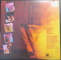Лот: 14982411. Фото: 2. Ratt ‎– Out Of The Cellar. Коллекционирование, моделизм