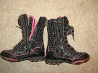 Лот: 2160988. Фото: 2. Сапожки для девочки. Обувь