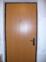 Лот: 4804562. Фото: 2. Дверь входная металическая. Двери, окна, фурнитура