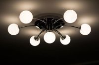 Лот: 10750442. Фото: 6. Люстра на 8 лампочек с плафонами...