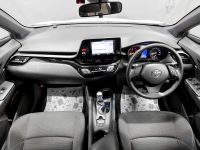 Лот: 21394552. Фото: 9. Toyota C-HR, I Рестайлинг 1.2...