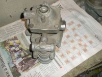 Лот: 25886490. Фото: 4. 25.3522210 Клапан полуприцепа... Красноярск