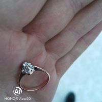 Лот: 15150215. Фото: 4. Золотое кольцо с бриллиантом.
