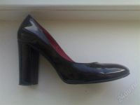 Лот: 517751. Фото: 2. элегантные лаковые туфли - 38... Женская обувь