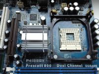 Лот: 4688308. Фото: 2. Материнская плата ASRock P4i65GV... Комплектующие