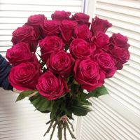 Лот: 2470790. Фото: 4. Букет 25 роз 60 см. Крупный бутон...