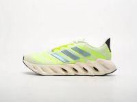 Лот: 24973576. Фото: 2. Кроссовки Adidas Switch FWD. Мужская обувь