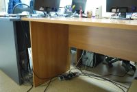 Лот: 6653125. Фото: 2. Офисный стол. Офисная мебель и домашние кабинеты