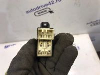 Лот: 21708907. Фото: 3. кнопка стеклоподъемника Kia Cerato... Авто, мото, водный транспорт