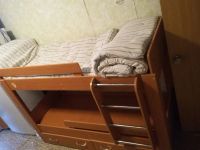 Лот: 10195895. Фото: 2. кровать двухъярусная с 2 выдвижными... Мебель для спальни