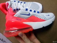 Лот: 13040829. Фото: 2. Кроссовки Nike Air Max 270. Женская обувь