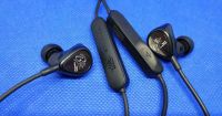 Лот: 12681903. Фото: 2. Беспроводная Bluetooth-гарнитура... Аудиотехника