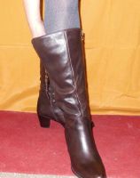 Лот: 3211101. Фото: 2. Тёмно-коричневые сапожки для полненьких... Женская обувь