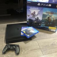Лот: 15812352. Фото: 2. PS4 Pro 1ТБ / 3 Месяца использования... Игровые приставки, консоли, видеоигры