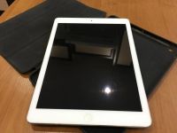 Лот: 10638764. Фото: 4. Apple iPad Air 32GB Wi-Fi & Cellular... Красноярск