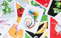 Лот: 4723993. Фото: 9. Настольная игра "Хамелеон", карточная...