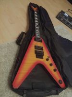 Лот: 6315628. Фото: 3. Limited Edition DEAN V 79 Reissue... Музыкальные инструменты и оборудование