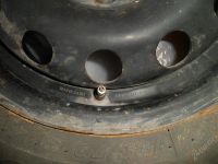 Лот: 2076383. Фото: 2. 2 штампа с колпаками. 4x108 r14. Шины, Диски