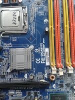Лот: 8304359. Фото: 2. Материнская плата Gigabyte GA-8I915P... Комплектующие