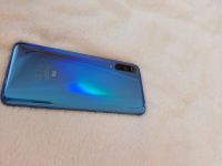 Лот: 16833977. Фото: 6. Xiaomi Mi9 (64Gb, Blue)