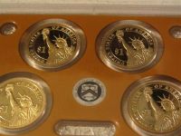 Лот: 2350658. Фото: 3. США 1 доллар 2011 г "Президенты... Коллекционирование, моделизм