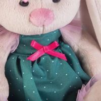 Лот: 9699466. Фото: 2. Зайка Ми в зеленом платье 23 см. Новый год!
