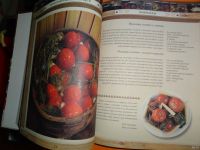 Лот: 18488886. Фото: 2. Книги по кулинарии и заготовкам... Дом, сад, досуг