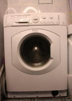 Лот: 19440959. Фото: 2. Стиральная машина Hotpoint-Ariston. Крупная бытовая техника