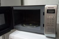 Лот: 18566333. Фото: 2. Микроволновая печь с грилем Panasonic... Мелкая бытовая техника